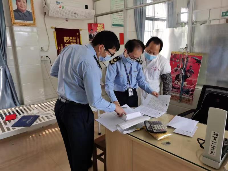縣衛(wèi)監(jiān)所：加強(qiáng)醫(yī)療機(jī)構(gòu)監(jiān)督，做醫(yī)療衛(wèi)生服務(wù)的“把關(guān)人”.jpg