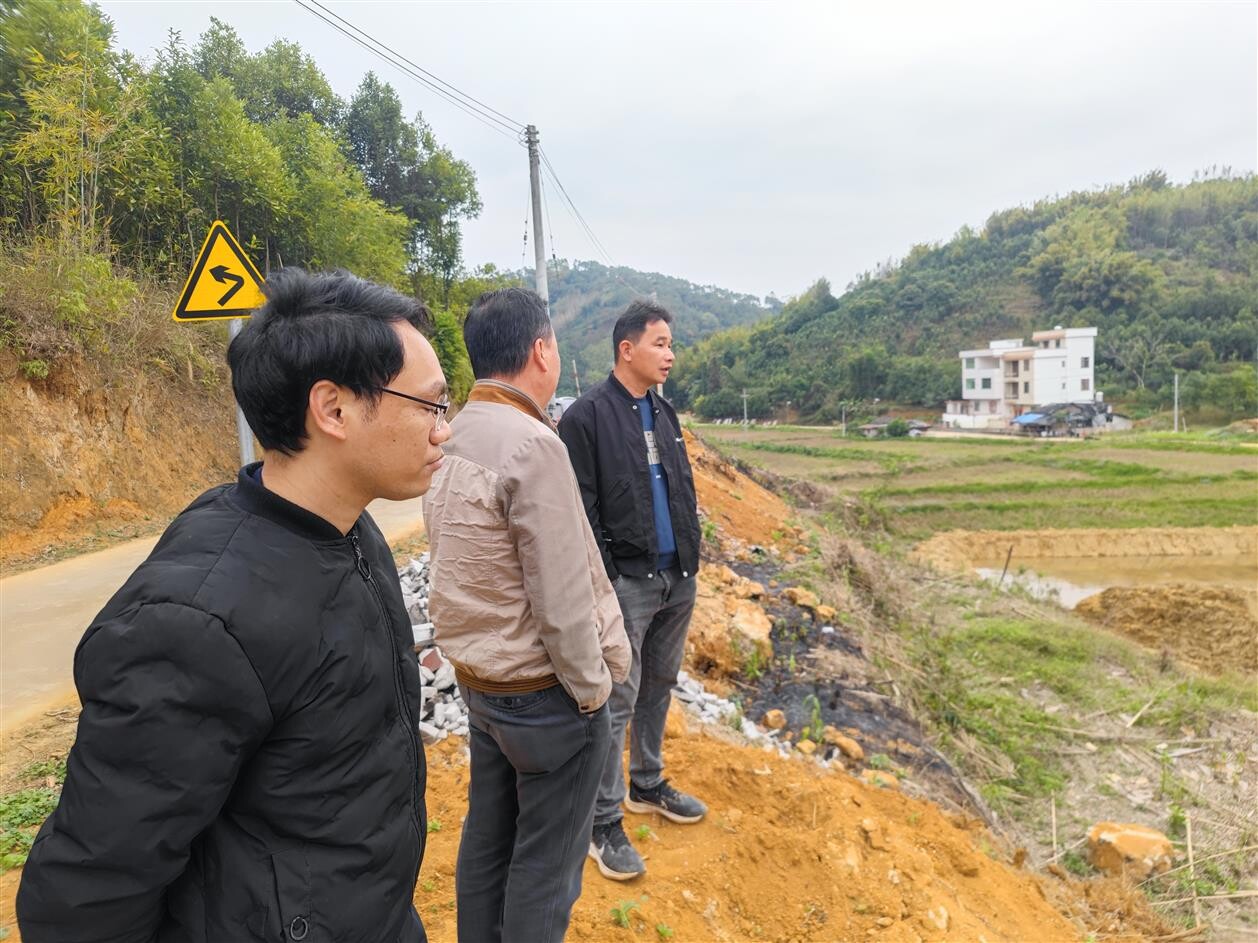簡訊：郁南縣自然資源局開展墾造水田項(xiàng)目實(shí)地檢查工作，助力全縣春耕備耕工作.wps_3