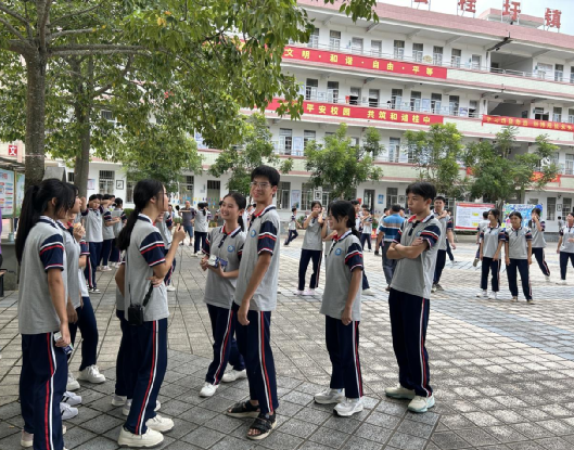 郁南縣桂圩鎮(zhèn)初級(jí)中學(xué)開(kāi)展學(xué)生心理賦能活動(dòng)3.png